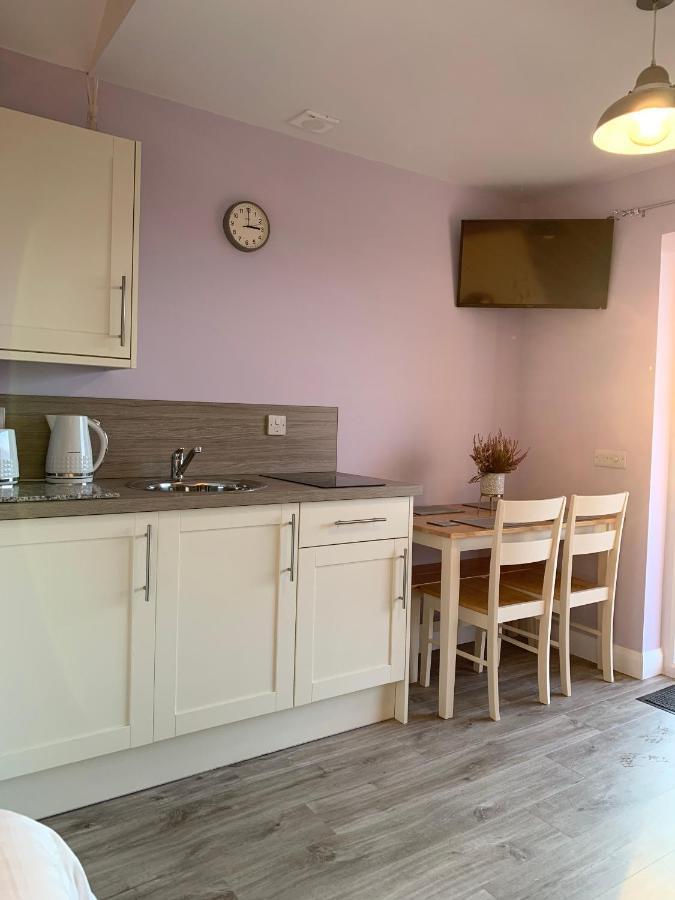 Hebridean Holiday Cabins Breasclete Buitenkant foto